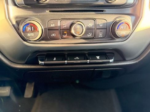 Used 2015 Chevrolet Silverado 3500 LT w/ LT Convenience Package image 25