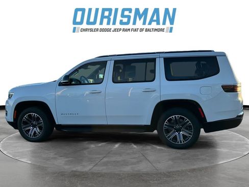 Used 2023 Jeep Wagoneer Series II image 3