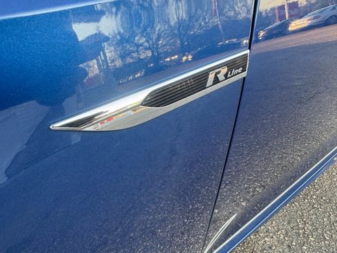 Used 2017 Volkswagen Passat 1.8T R-Line image 17