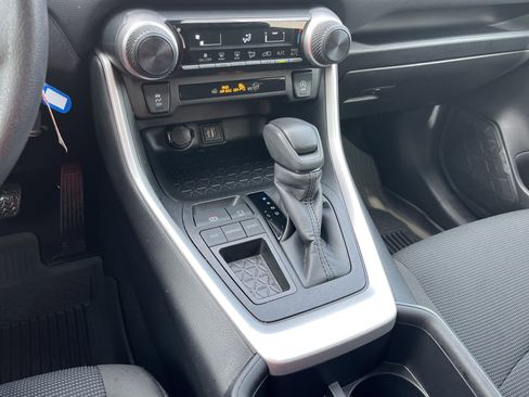 Certified 2024 Toyota RAV4 LE FWD image 10