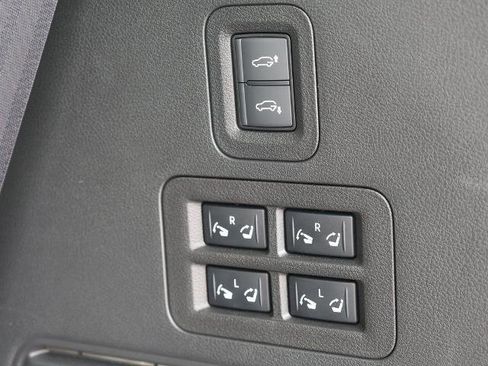 Certified 2025 INFINITI QX80 Luxe RWD image 9