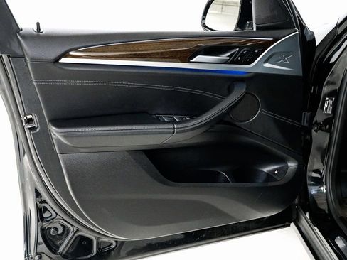 Used 2021 BMW X3 xDrive30e w/ Premium Package image 8