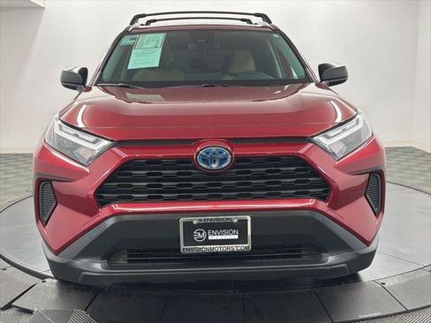 Certified 2024 Toyota RAV4 LE AWD/4WD image 6