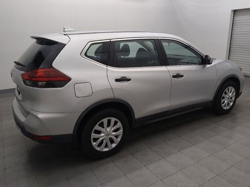 Used 2018 Nissan Rogue S FWD image 10