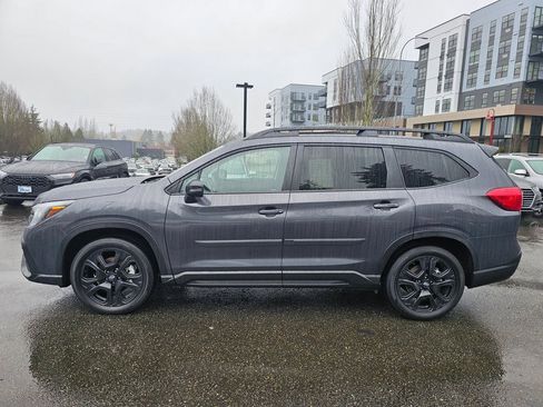 Used 2023 Subaru Ascent Onyx Edition image 8