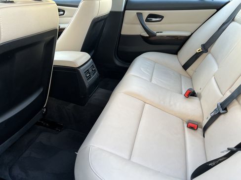 Used 2011 BMW 328i xDrive Sedan image 16