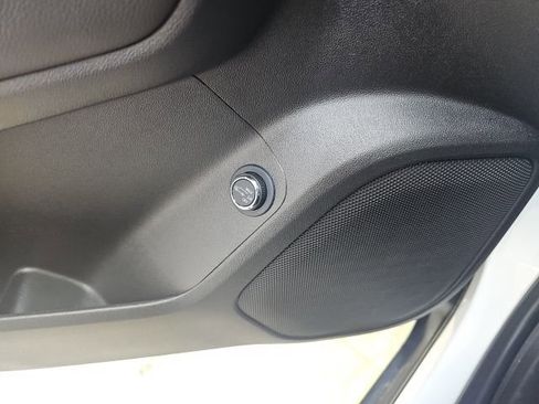 Used 2023 GMC Acadia SLE w/ Driver Convenience Package image 27