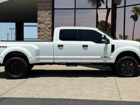 Used 2020 Ford F350 XLT w/ FX4 Off-Road Package AWD/4WD image 14