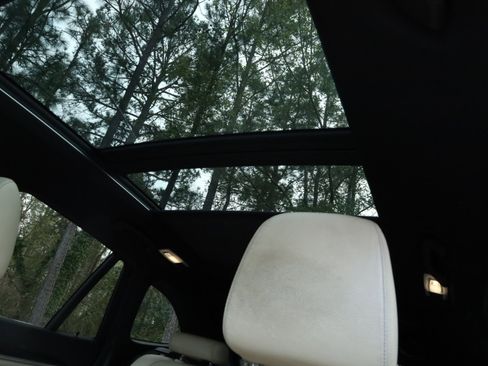 Used 2017 BMW X1 xDrive28i w/ Premium Package image 17