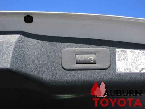 New 2026 Toyota Crown Signia image 5