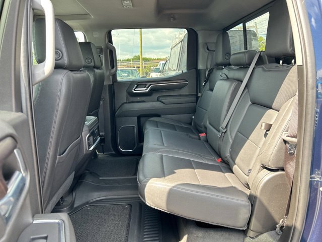 Used 2023 GMC Sierra 1500 SLT w/ SLT Convenience Package AWD/4WD image 13