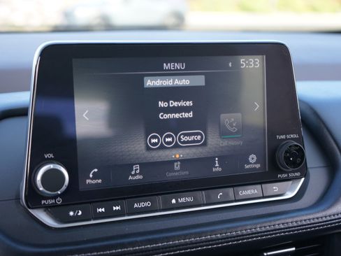 Used 2023 Nissan Rogue SV image 16