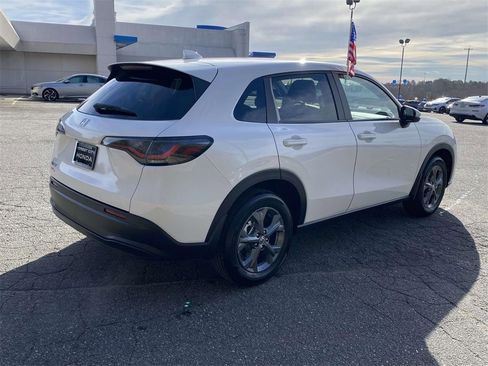 New 2026 Honda HR-V LX image 5