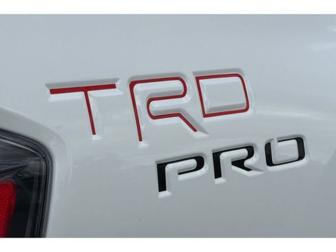 Used 2023 Toyota Tacoma TRD Pro AWD/4WD image 33