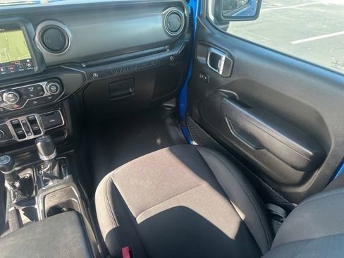 Used 2022 Jeep Wrangler Unlimited Sport image 31