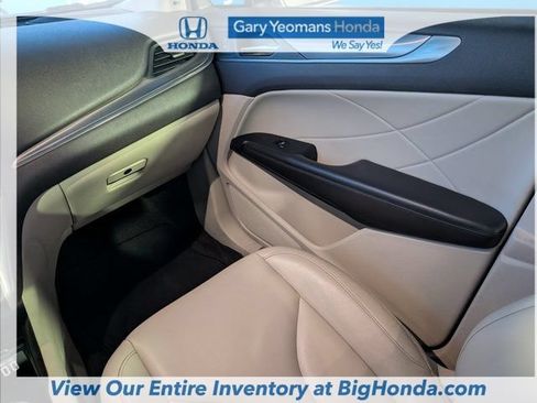 Used 2019 Lincoln MKC Premiere FWD image 12