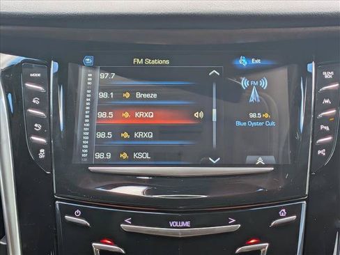 Used 2020 Cadillac Escalade Premium Luxury AWD/4WD image 13
