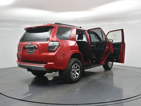 Used 2024 Toyota 4Runner TRD Off-Road image 5