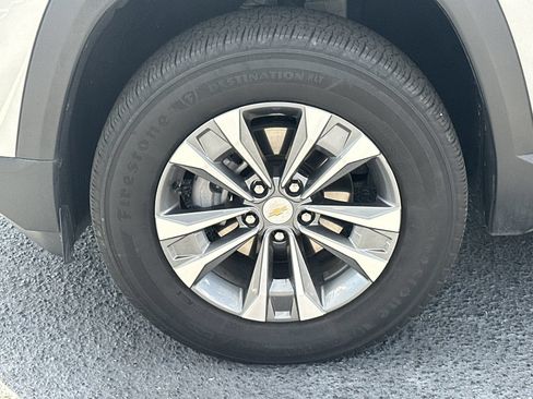 Used 2025 Chevrolet Equinox LT FWD image 13