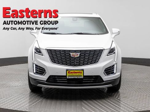 Used 2024 Cadillac XT5 Premium Luxury FWD image 2
