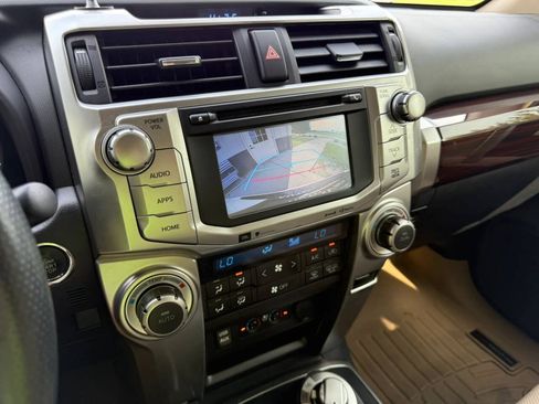 Used 2017 Toyota 4Runner Limited AWD/4WD image 22