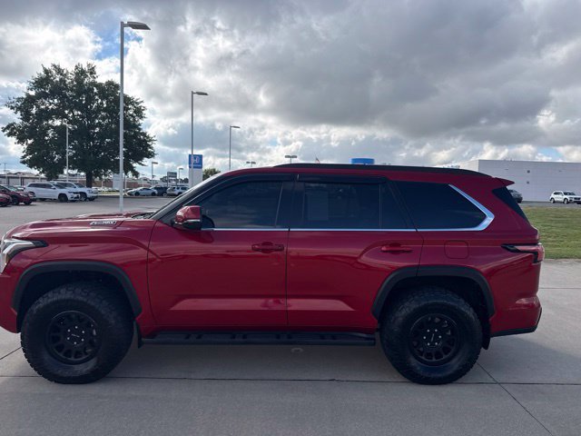 Certified 2023 Toyota Sequoia SR5 w/ SR5 Premium Package AWD/4WD image 5