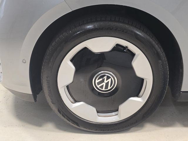 Used 2025 Volkswagen ID. Buzz Pro S RWD image 6