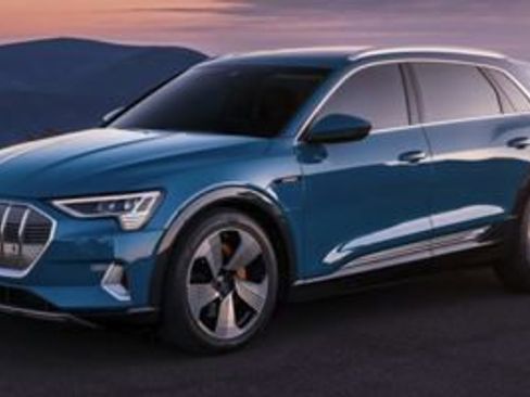 Used 2019 Audi e-tron Premium Plus image 1