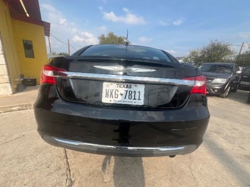 Used 2013 Chrysler 200 Touring image 6