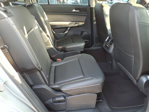 Used 2023 Volkswagen Atlas SE FWD image 24