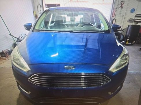Used 2018 Ford Focus Titanium FWD image 2