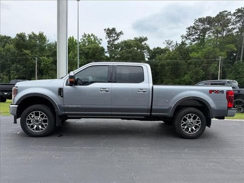 Used 2022 Ford F250 Lariat w/ Lariat Ultimate Package AWD/4WD image 2