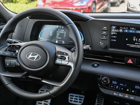 Certified 2026 Hyundai Elantra Sport FWD image 20