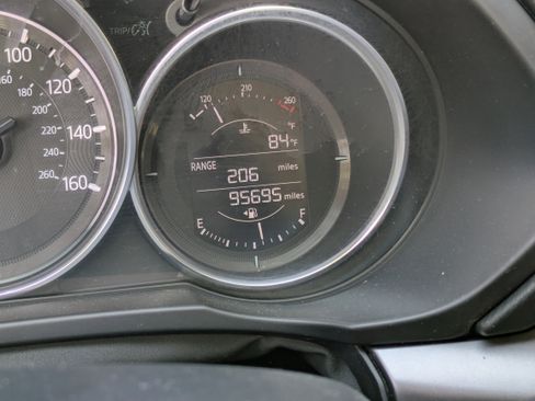 Used 2018 MAZDA CX-5 Sport image 26