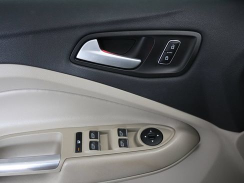 Used 2016 Ford C-MAX SEL w/ Equipment Group 302A FWD image 11