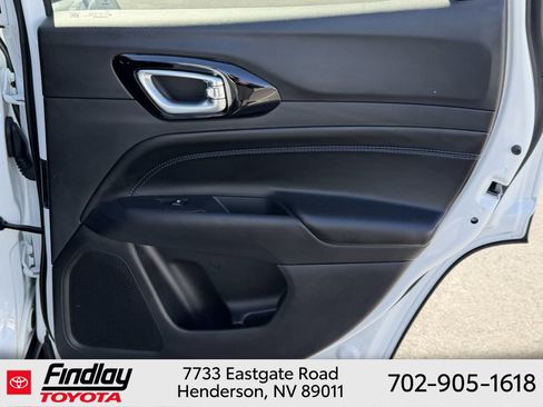 Used 2025 Jeep Compass Latitude w/ Altitude Special Edition AWD/4WD image 17