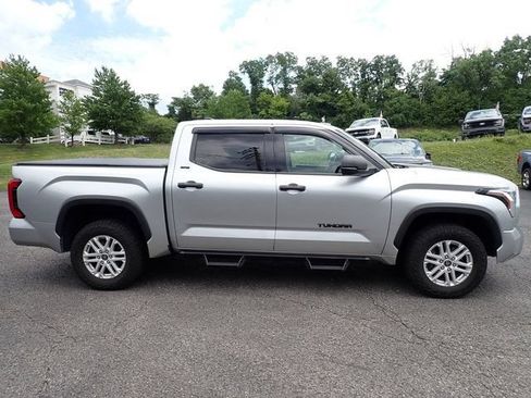 Used 2022 Toyota Tundra SR5 AWD/4WD image 7