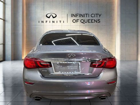 Used 2019 INFINITI Q70 Luxe w/ Proactive Package AWD/4WD image 6