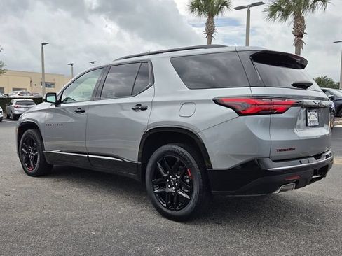 Certified 2023 Chevrolet Traverse Premier w/ Redline Edition FWD image 4