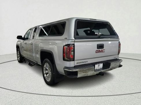 Used 2017 GMC Sierra 1500 SLT image 4