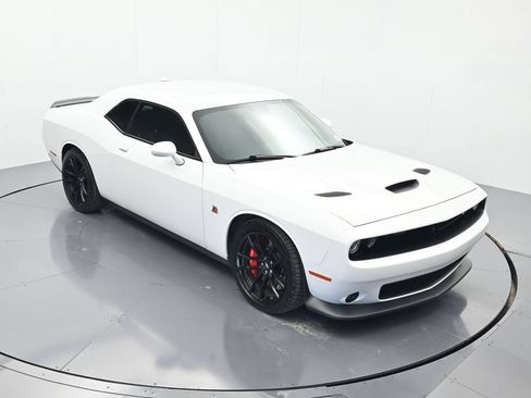 Used 2023 Dodge Challenger R/T Scat Pack w/ Plus Package RWD image 29