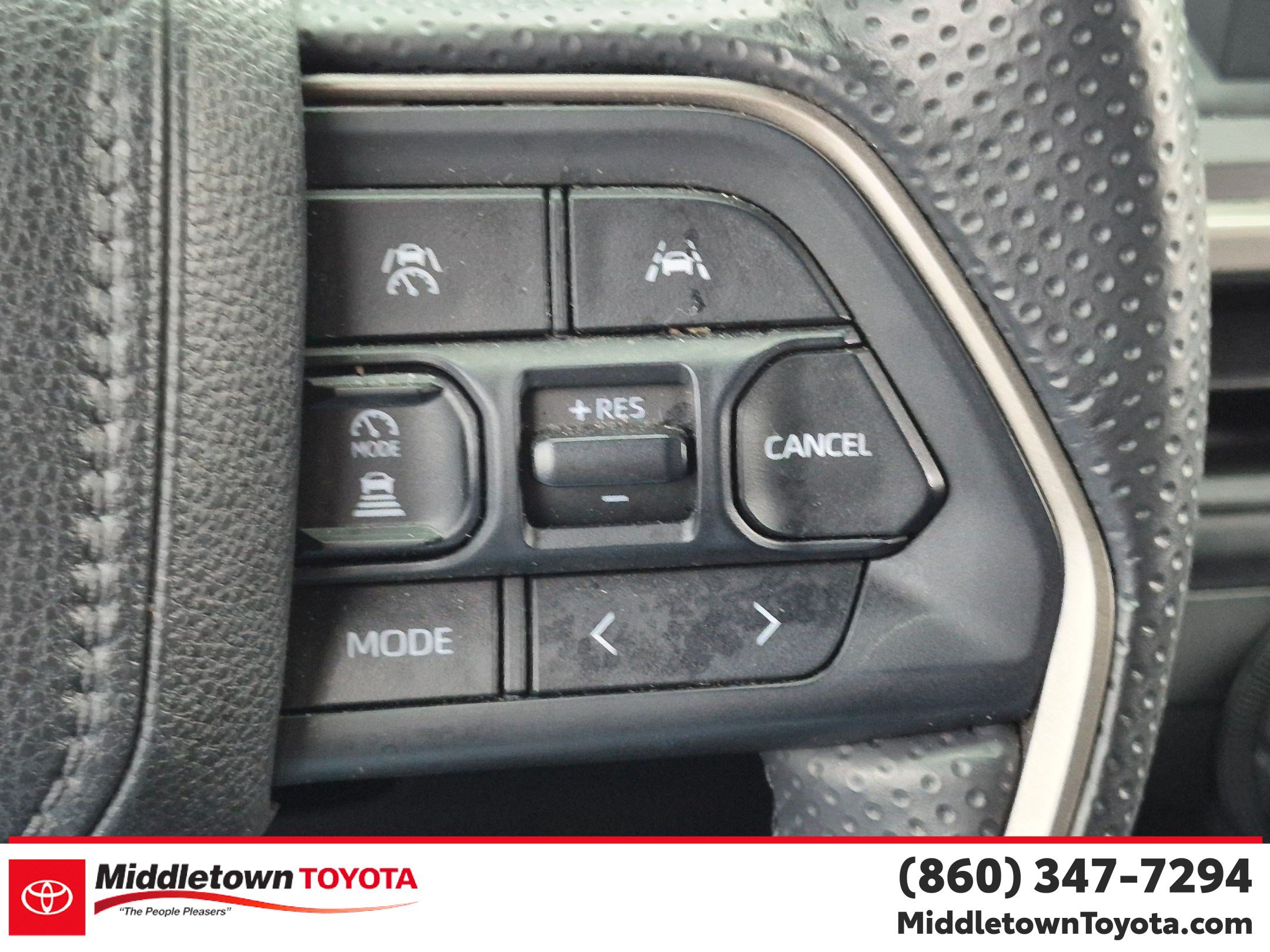 Certified 2025 Toyota 4Runner SR5 AWD/4WD image 16