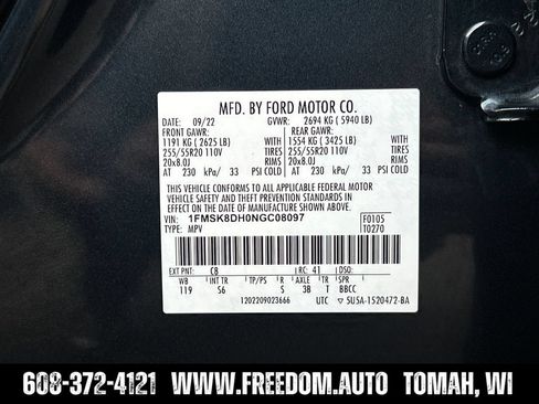 Used 2022 Ford Explorer XLT w/ Equipment Group 202A AWD/4WD image 31