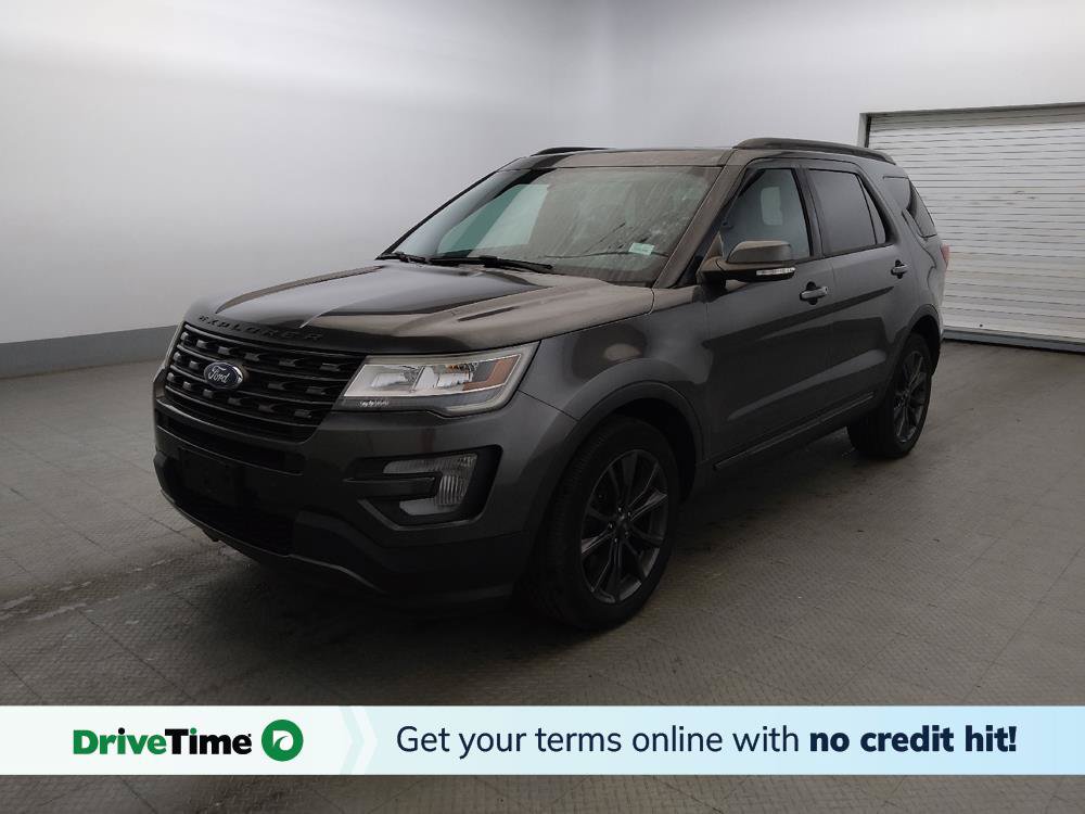 Used 2017 Ford Explorer XLT w/ Equipment Group 202A AWD/4WD image 1