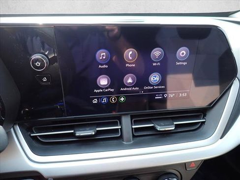 Used 2024 Chevrolet Trax LS w/ LS Convenience Package FWD image 19