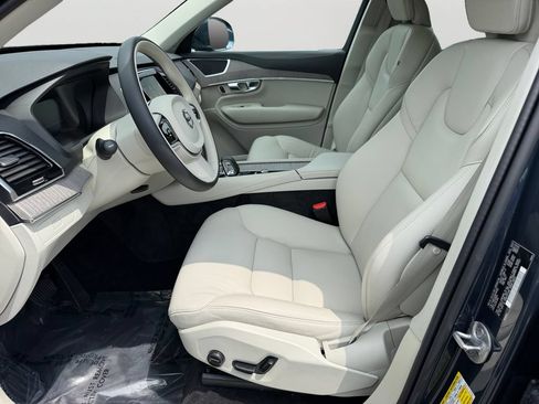 Certified 2024 Volvo XC90 B6 Plus AWD/4WD image 16