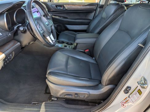 Used 2016 Subaru Outback 2.5i Limited image 11