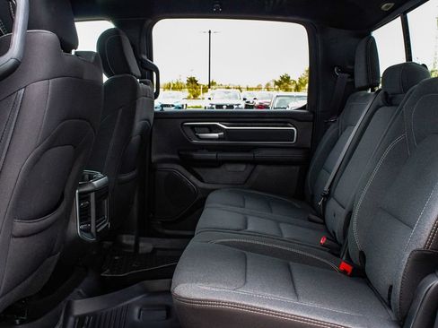 Used 2023 RAM 1500 Big Horn AWD/4WD image 32