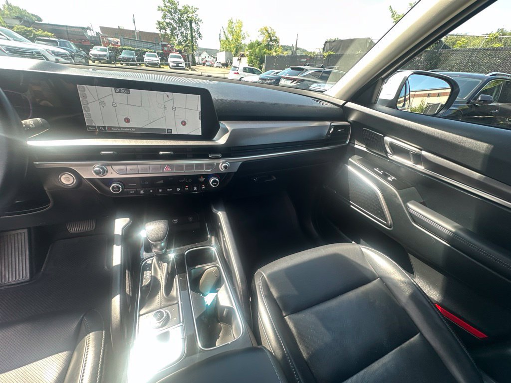 Used 2024 Kia Telluride LX AWD/4WD image 27