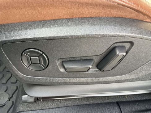 Used 2021 Audi Q3 2.0T Premium w/ Convenience Package image 14